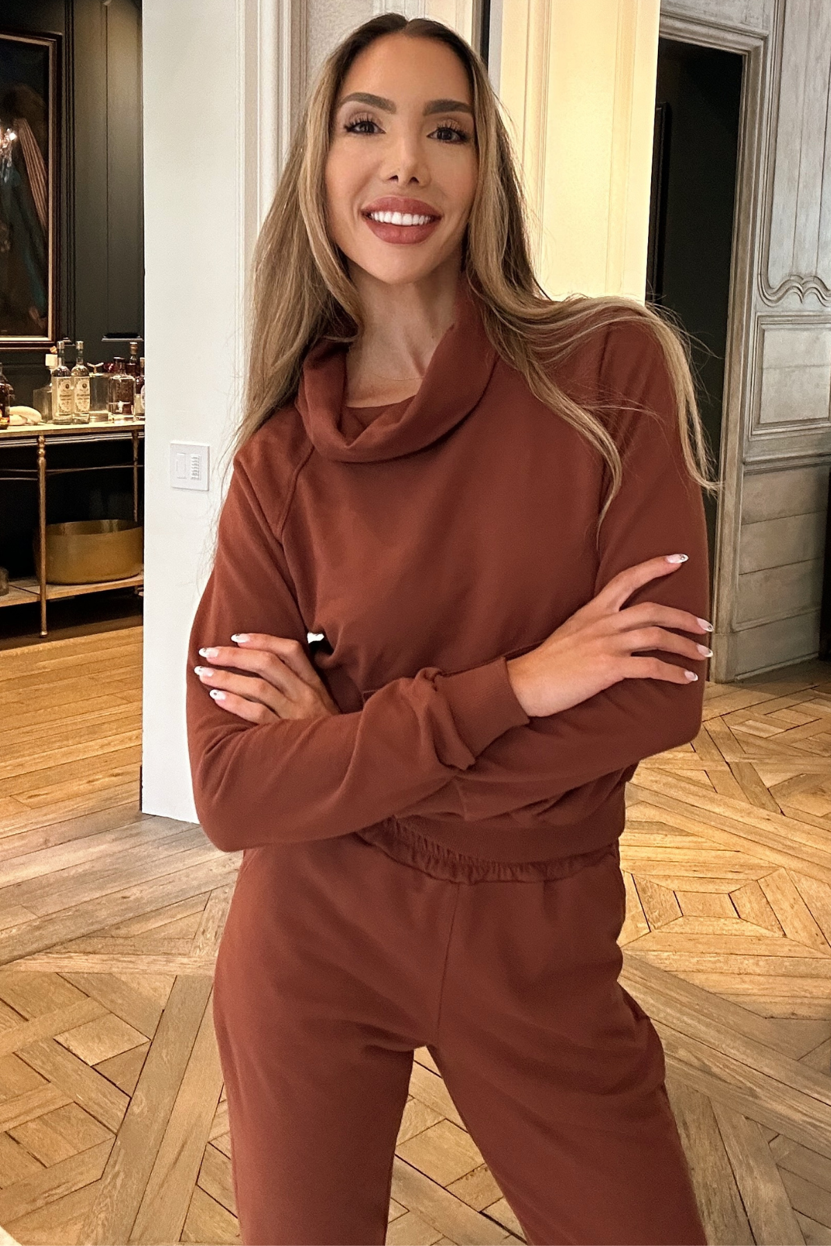 expresso brown pullover sweatshirt fleece wrist cuffs mock neck comfortable luxury 